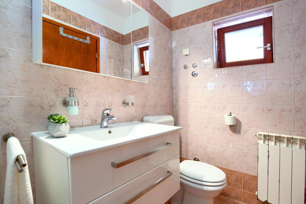 Appartman Rozana Barban Exterior foto