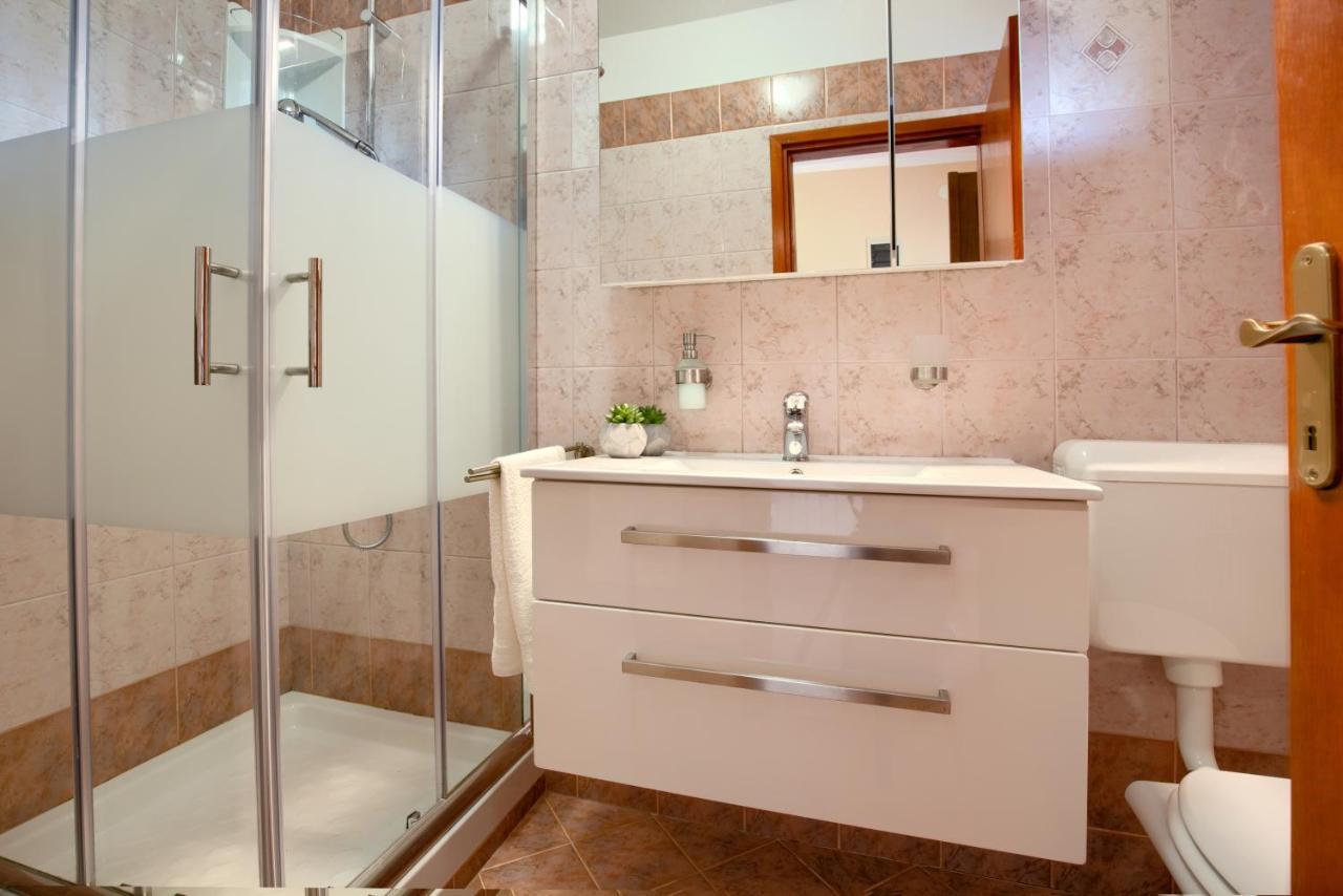 Appartman Rozana Barban Exterior foto