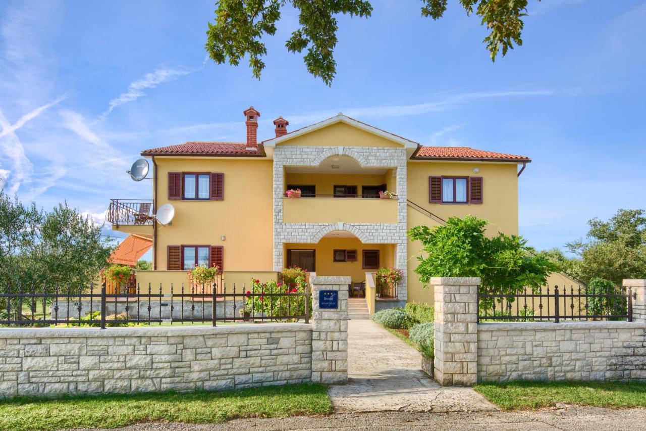 Appartman Rozana Barban Exterior foto
